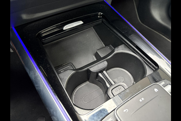 Mercedes-Benz EQA 250 Business Solution Luxury 67 kWh | 95% SOH | Wegklapbare Trekhaak | Panoramadak | Stoelverwarming | Elek. Kofferklep |