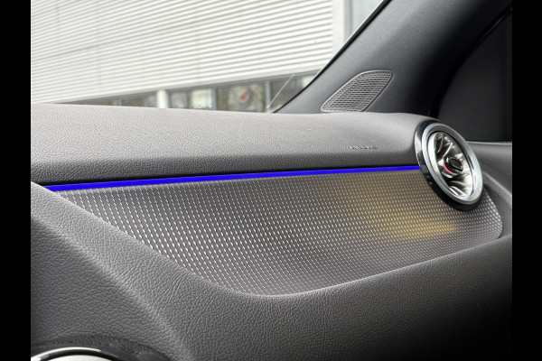 Mercedes-Benz EQA 250 Business Solution Luxury 67 kWh | 95% SOH | Wegklapbare Trekhaak | Panoramadak | Stoelverwarming | Elek. Kofferklep |