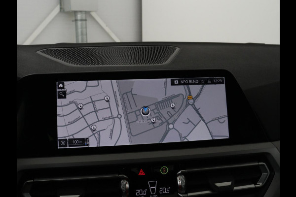 BMW 3-serie 330e Business Edition Plus | Sportstoelen | Leder | Adaptive cruise | Stoelverwarming | Carplay | Stuurverwarming | Navigatie | Parkeerhulp | Full LED | Live Cockpit | Individual Aventurinrot metallic | PHEV | Plug In