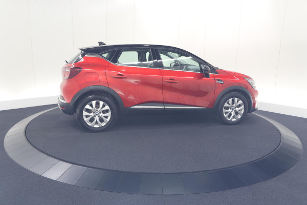 Renault Captur 1.6 E-Tech Plug-in Hybrid 160 Intens | Pack Winter | Apple Carplay | 9.3 Inch Groot Scherm | Parkeersensoren