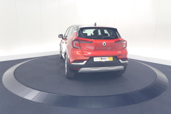 Renault Captur 1.6 E-Tech Plug-in Hybrid 160 Intens | Pack Winter | Apple Carplay | 9.3 Inch Groot Scherm | Parkeersensoren