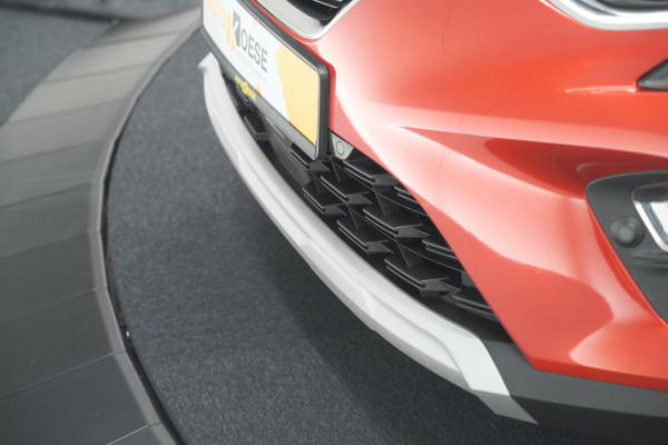 Renault Captur 1.6 E-Tech Plug-in Hybrid 160 Intens | Pack Winter | Apple Carplay | 9.3 Inch Groot Scherm | Parkeersensoren