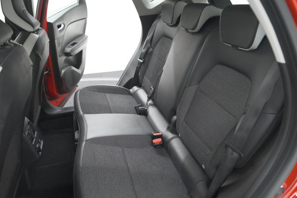 Renault Captur 1.6 E-Tech Plug-in Hybrid 160 Intens | Pack Winter | Apple Carplay | 9.3 Inch Groot Scherm | Parkeersensoren