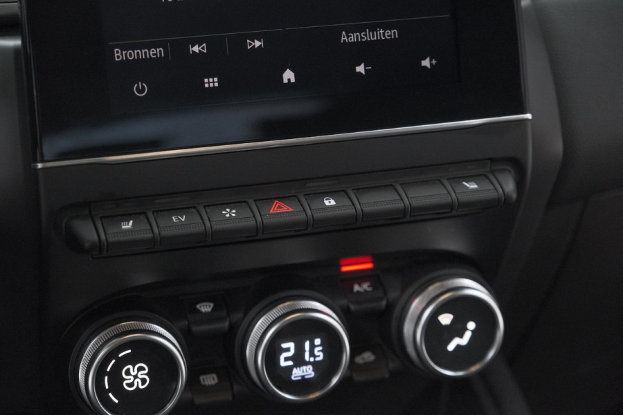 Renault Captur 1.6 E-Tech Plug-in Hybrid 160 Intens | Pack Winter | Apple Carplay | 9.3 Inch Groot Scherm | Parkeersensoren