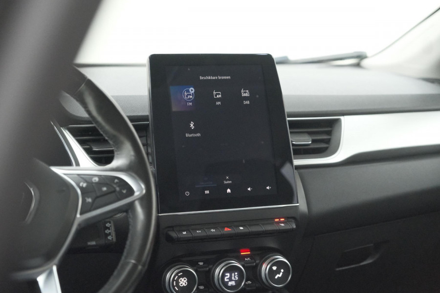 Renault Captur 1.6 E-Tech Plug-in Hybrid 160 Intens | Pack Winter | Apple Carplay | 9.3 Inch Groot Scherm | Parkeersensoren