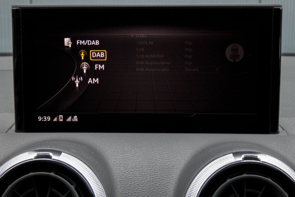 Audi Q2 35 TFSI S Edition |S-LINE | STOELVERWARMING | CAMERA | ACC | MATRIX LED KOPLAMPEN