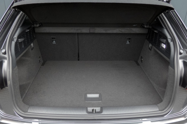 Audi Q2 35 TFSI S Edition |S-LINE | STOELVERWARMING | CAMERA | ACC | MATRIX LED KOPLAMPEN