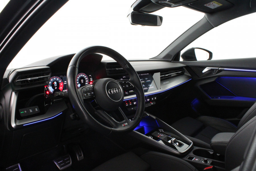 Audi A3 Limousine 35 TFSI edition one > S line interieur/Matrix-LED/Sfeerverlichting