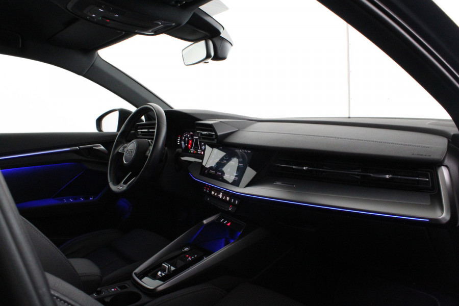 Audi A3 Limousine 35 TFSI edition one > S line interieur/Matrix-LED/Sfeerverlichting