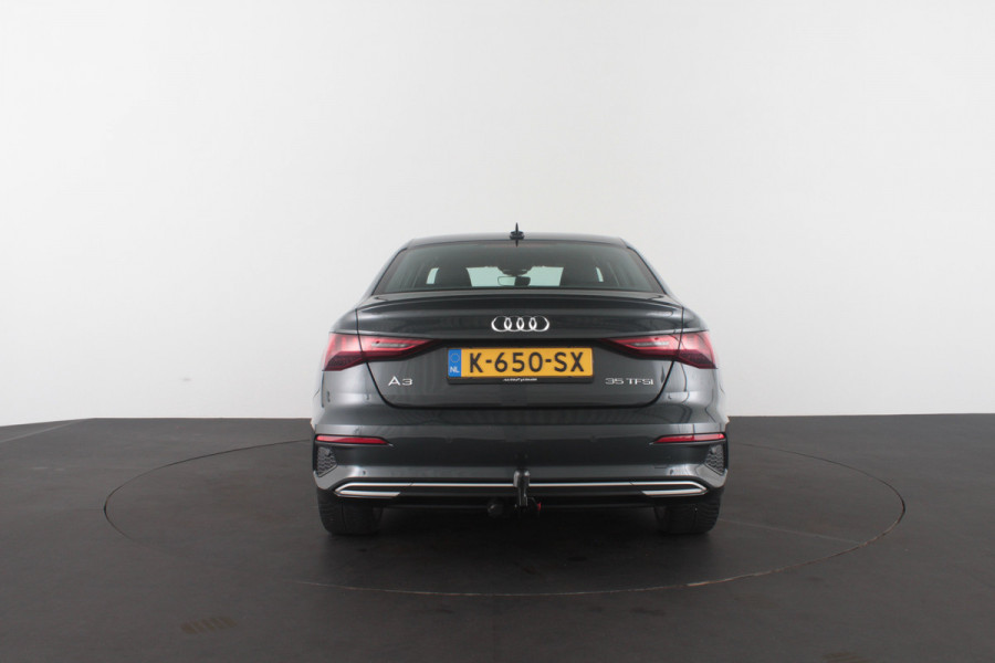Audi A3 Limousine 35 TFSI edition one > S line interieur/Matrix-LED/Sfeerverlichting