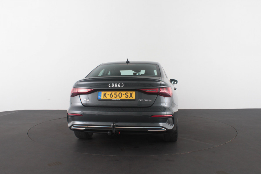 Audi A3 Limousine 35 TFSI edition one > S line interieur/Matrix-LED/Sfeerverlichting