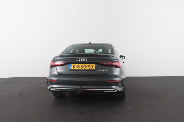 Audi A3 Limousine 35 TFSI edition one > S line interieur/Matrix-LED/Sfeerverlichting