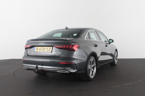 Audi A3 Limousine 35 TFSI edition one > S line interieur/Matrix-LED/Sfeerverlichting
