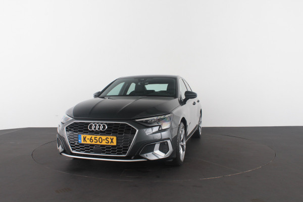 Audi A3 Limousine 35 TFSI edition one > S line interieur/Matrix-LED/Sfeerverlichting