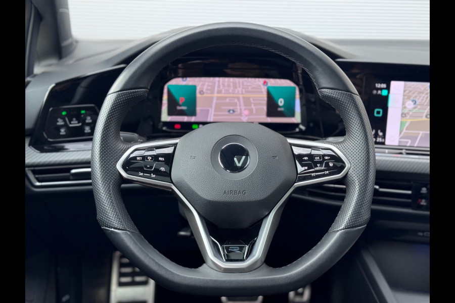 Volkswagen Golf 1.5 eTSI R-Line Pano/Matrix/Blindspot