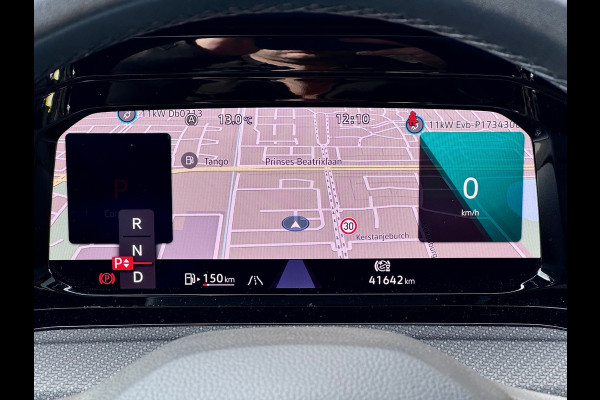 Volkswagen Golf 1.5 eTSI R-Line Pano/Matrix/Blindspot