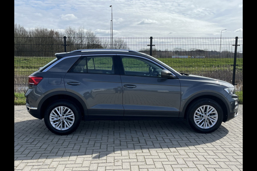Volkswagen T-Roc 1.0 TSI Style | 1ste eigenaar | PDC | Carplay | Navi |