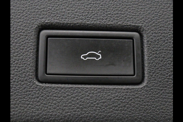 Volkswagen T-Roc 1.0 TSI Style Business | Adaptive cruise | Carplay | Navigatie | DAB | Climate control | Bluetooth | Parkeerhulp