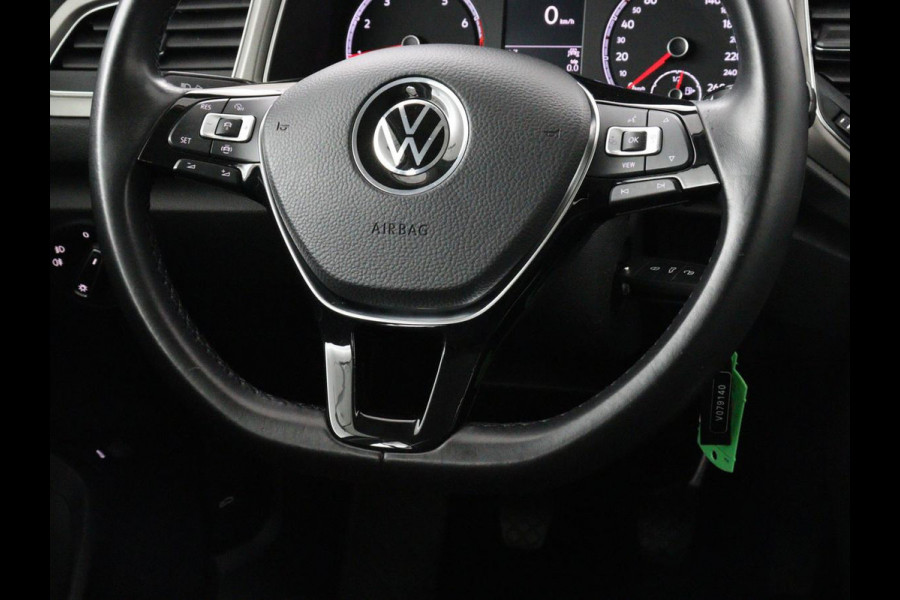 Volkswagen T-Roc 1.0 TSI Style Business | Adaptive cruise | Carplay | Navigatie | DAB | Climate control | Bluetooth | Parkeerhulp