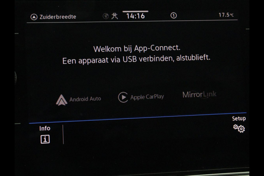 Volkswagen T-Roc 1.0 TSI Style Business | Adaptive cruise | Carplay | Navigatie | DAB | Climate control | Bluetooth | Parkeerhulp