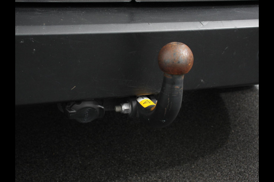 Ford Transit Connect 100pk Automaat L2 Trend | Navigatie | Camera | Imperiaal met ladder rol | Cruise control | Trekhaak | 3-Zits | Airco | DAB+ | Euro6