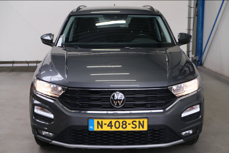Volkswagen T-Roc 1.0 TSI Style - N.A.P. Airco, Cruise, PDC, Carplay.