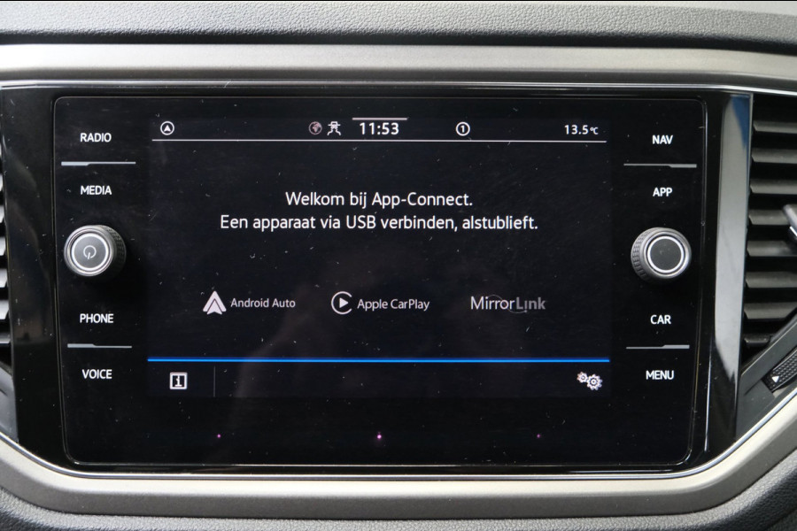 Volkswagen T-Roc 1.0 TSI Style - N.A.P. Airco, Cruise, PDC, Carplay.