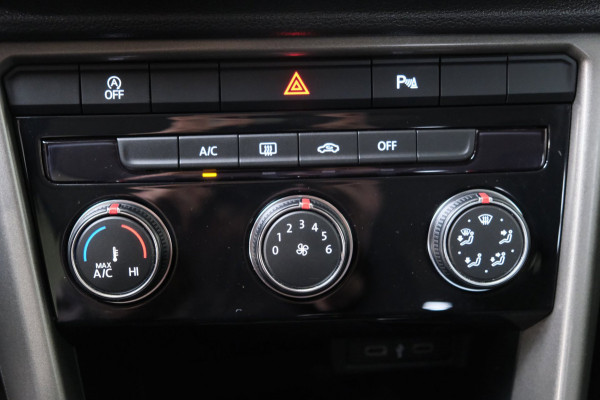 Volkswagen T-Roc 1.0 TSI Style - N.A.P. Airco, Cruise, PDC, Carplay.