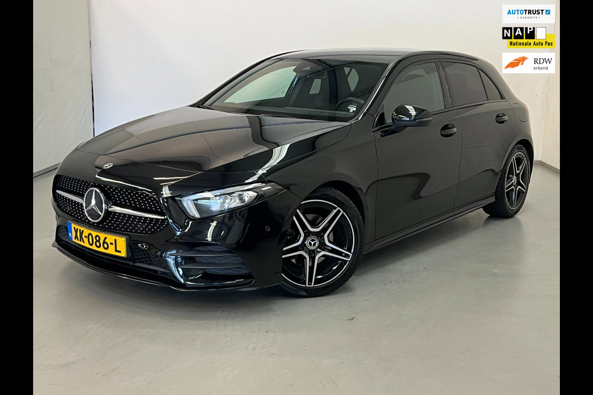 Mercedes-Benz A-Klasse 180 AMG Night Edition / NL-auto / Widescreen
