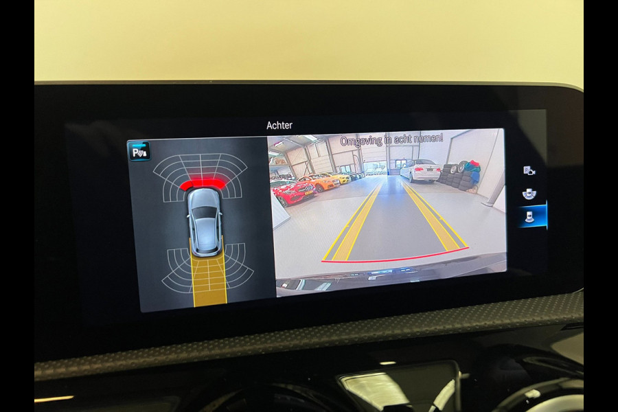 Mercedes-Benz A-Klasse 180 AMG Night Edition / NL-auto / Widescreen