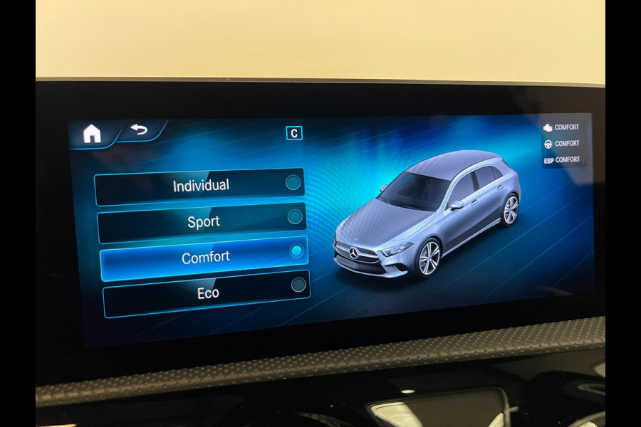 Mercedes-Benz A-Klasse 180 AMG Night Edition / NL-auto / Widescreen