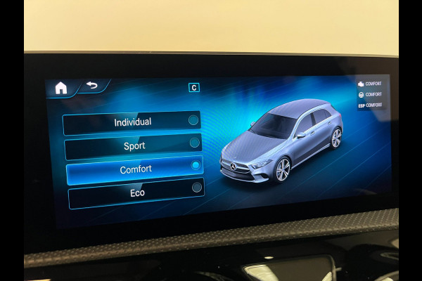 Mercedes-Benz A-Klasse 180 AMG Night Edition / NL-auto / Widescreen