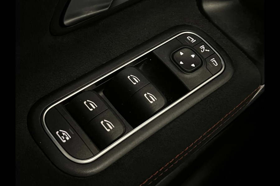 Mercedes-Benz A-Klasse 180 AMG Night Edition / NL-auto / Widescreen