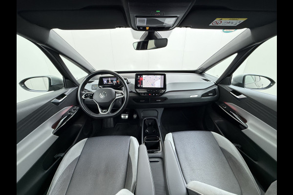Volkswagen ID.3 First Plus 62kWh Camera Navi-Pro Adap.Cruise Matrix led 19" Ecc Apple Carplay Android Auto SOH 91% Stoel+Stuurverwarming Lmv Privacy Glas Keyless Advanced Rijstrooksensor Led-a.licht dynamisch 1e Eigenaar Dealeronderhouden Origineel Nederlandse Auto