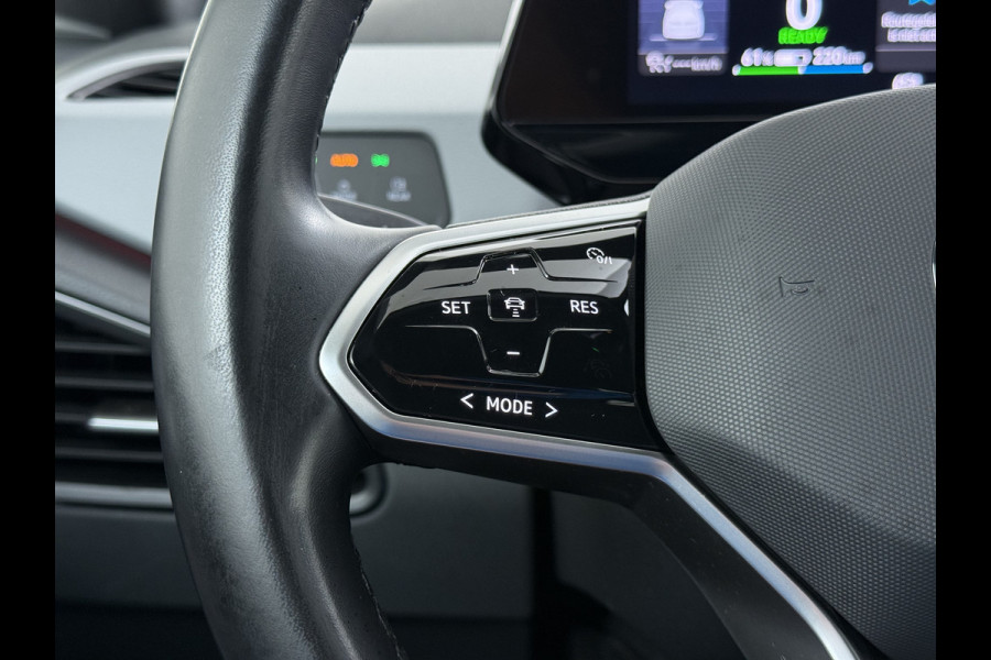 Volkswagen ID.3 First Plus 62kWh Camera Navi-Pro Adap.Cruise Matrix led 19" Ecc Apple Carplay Android Auto SOH 91% Stoel+Stuurverwarming Lmv Privacy Glas Keyless Advanced Rijstrooksensor Led-a.licht dynamisch 1e Eigenaar Dealeronderhouden Origineel Nederlandse Auto