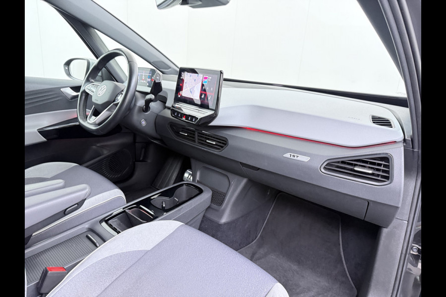 Volkswagen ID.3 First Plus 62kWh Camera Navi-Pro Adap.Cruise Matrix led 19" Ecc Apple Carplay Android Auto SOH 91% Stoel+Stuurverwarming Lmv Privacy Glas Keyless Advanced Rijstrooksensor Led-a.licht dynamisch 1e Eigenaar Dealeronderhouden Origineel Nederlandse Auto