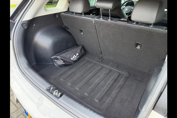 Kia Niro 1.6 GDi Hybrid DynamicLine - Automaat - Navi - Climate - Parkeerhulp