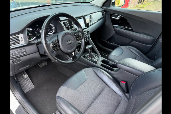 Kia Niro 1.6 GDi Hybrid DynamicLine - Automaat - Navi - Climate - Parkeerhulp