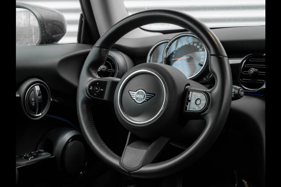 MINI Mini 1.5 Cooper - Automaat - Camera - Apple Carplay - Stoelverwarming - Comfort Access