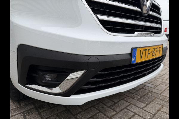 Renault Trafic 2.0 dCi 130pk T29 L2H1 DC 6 persoons Work Edition / vaste prijs rijklaar € 24.950 ex btw / lease € 407 / euro 6 / bpm vrij / trekhaak / airco / cruise / navigatie / isofix / sidebars