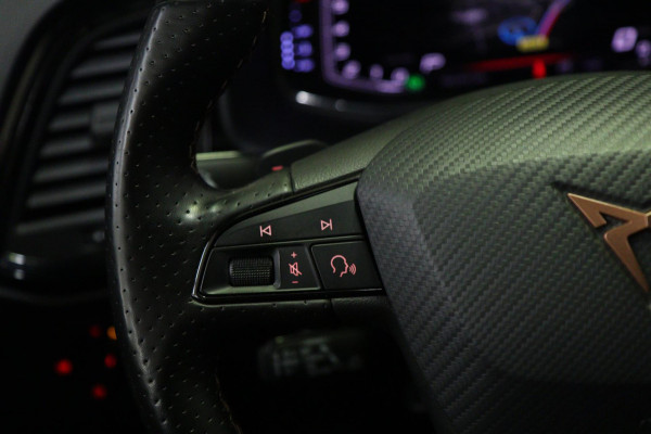 CUPRA Ateca 2.0 TSI 4DRIVE CUPRA PANO/BEATS/360CAM/CARPLAY/BOMVOLL