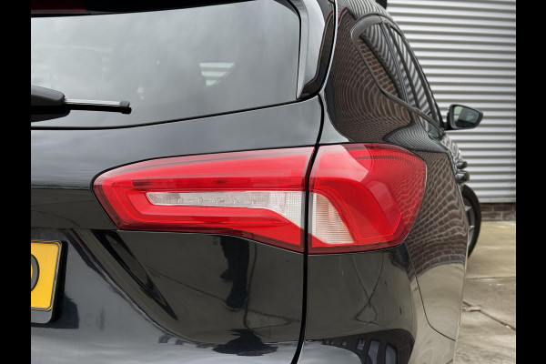 Ford FOCUS Wagon 1.0 EcoBoost ST Line Business Navi|Trekhaak|Clima|PDC V+A|Cruise|Stoelverwarming|APK tot 03-2027