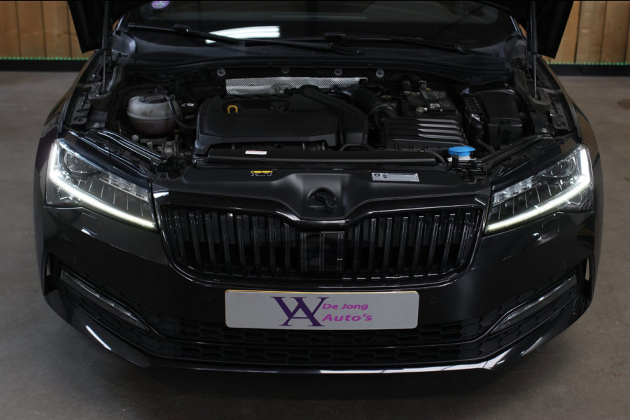 Škoda Superb Combi 1.5 TSI ACT Sportline *Pano*Canton*Camera*Keyless*