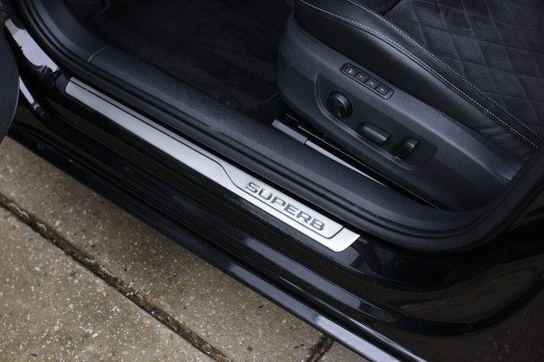 Škoda Superb Combi 1.5 TSI ACT Sportline *Pano*Canton*Camera*Keyless*