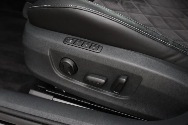 Škoda Superb Combi 1.5 TSI ACT Sportline *Pano*Canton*Camera*Keyless*