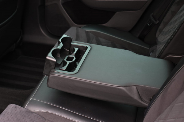 Škoda Superb Combi 1.5 TSI ACT Sportline *Pano*Canton*Camera*Keyless*