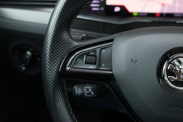 Škoda Superb Combi 1.5 TSI ACT Sportline *Pano*Canton*Camera*Keyless*