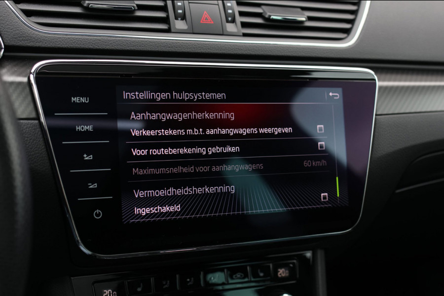 Škoda Superb Combi 1.5 TSI ACT Sportline *Pano*Canton*Camera*Keyless*