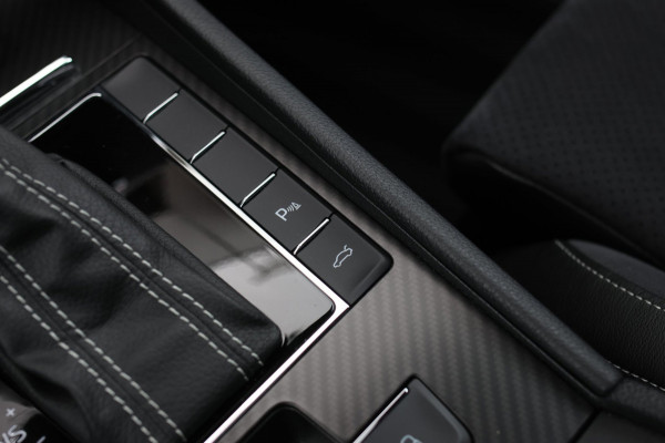 Škoda Superb Combi 1.5 TSI ACT Sportline *Pano*Canton*Camera*Keyless*