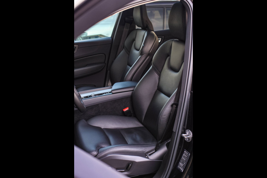 Volvo XC60 2.0 T6 Plug-in hybrid AWD Plus Bright *Pano*H/K*Camera*Trekhaak*